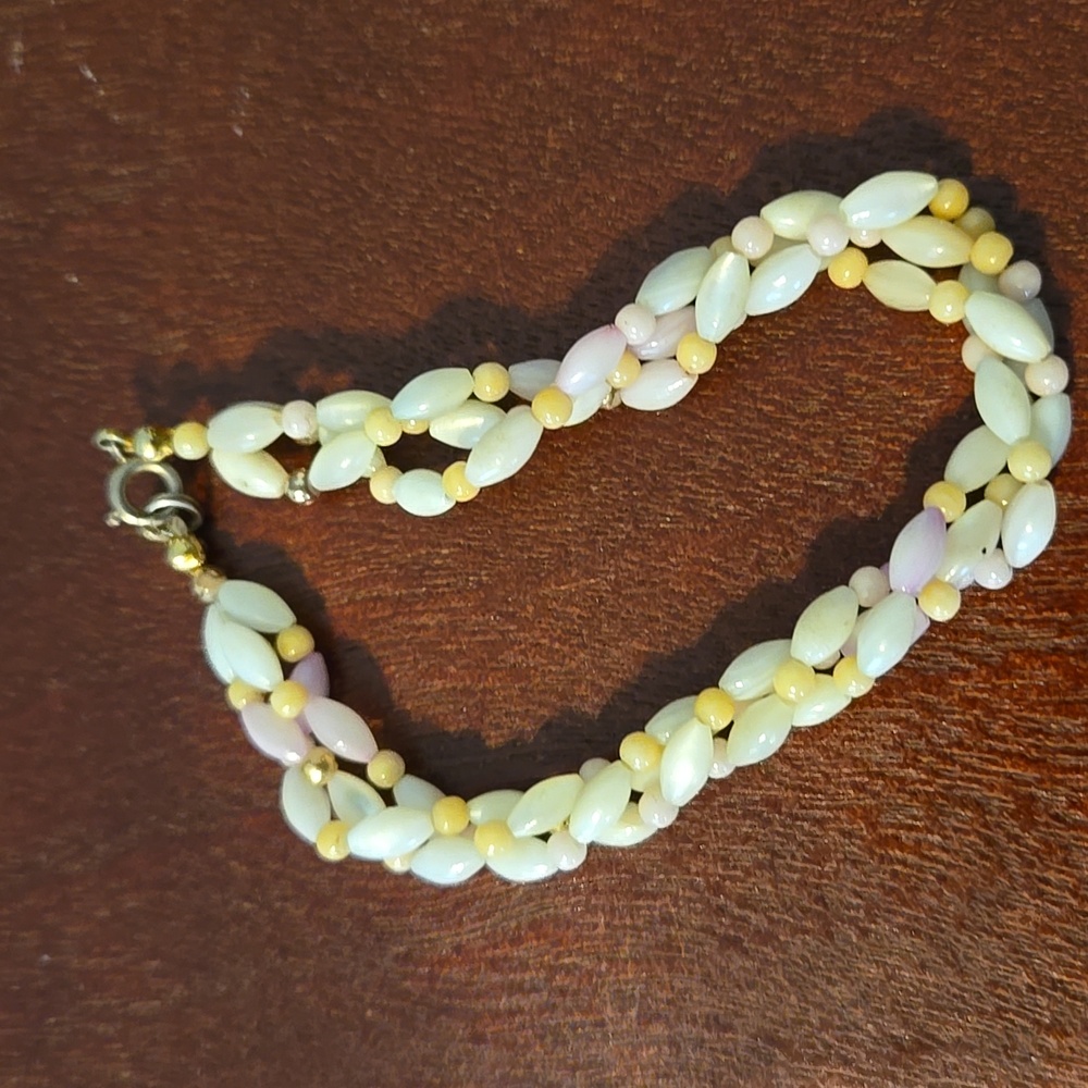 Vintage three-strand necklace with mother-of-pearl or shell rice-grain shaped 7"